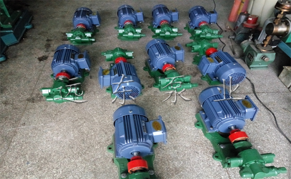 KCB齿轮油泵整机图