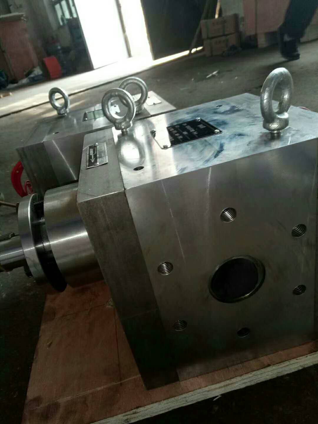 熔体计量泵100CC